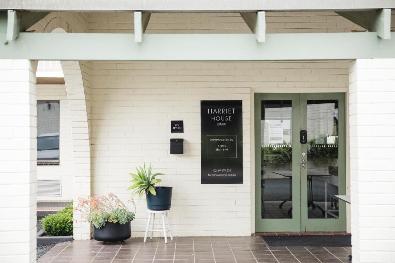 Harriet House Tumut Motel Exterior photo
