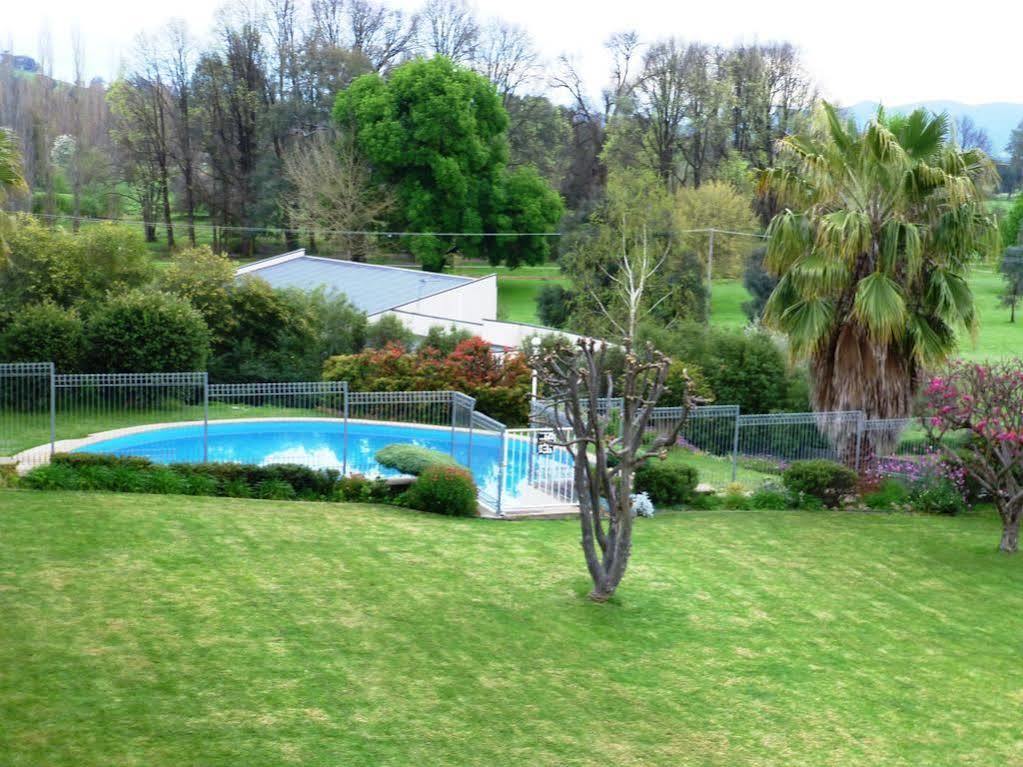Harriet House Tumut Motel Exterior photo